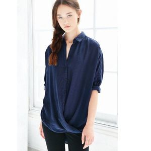 BDG Structured Surplice Shirt | Urban outfitters